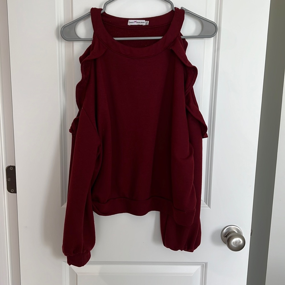 Dainty Hooligan red shoulderless sweater